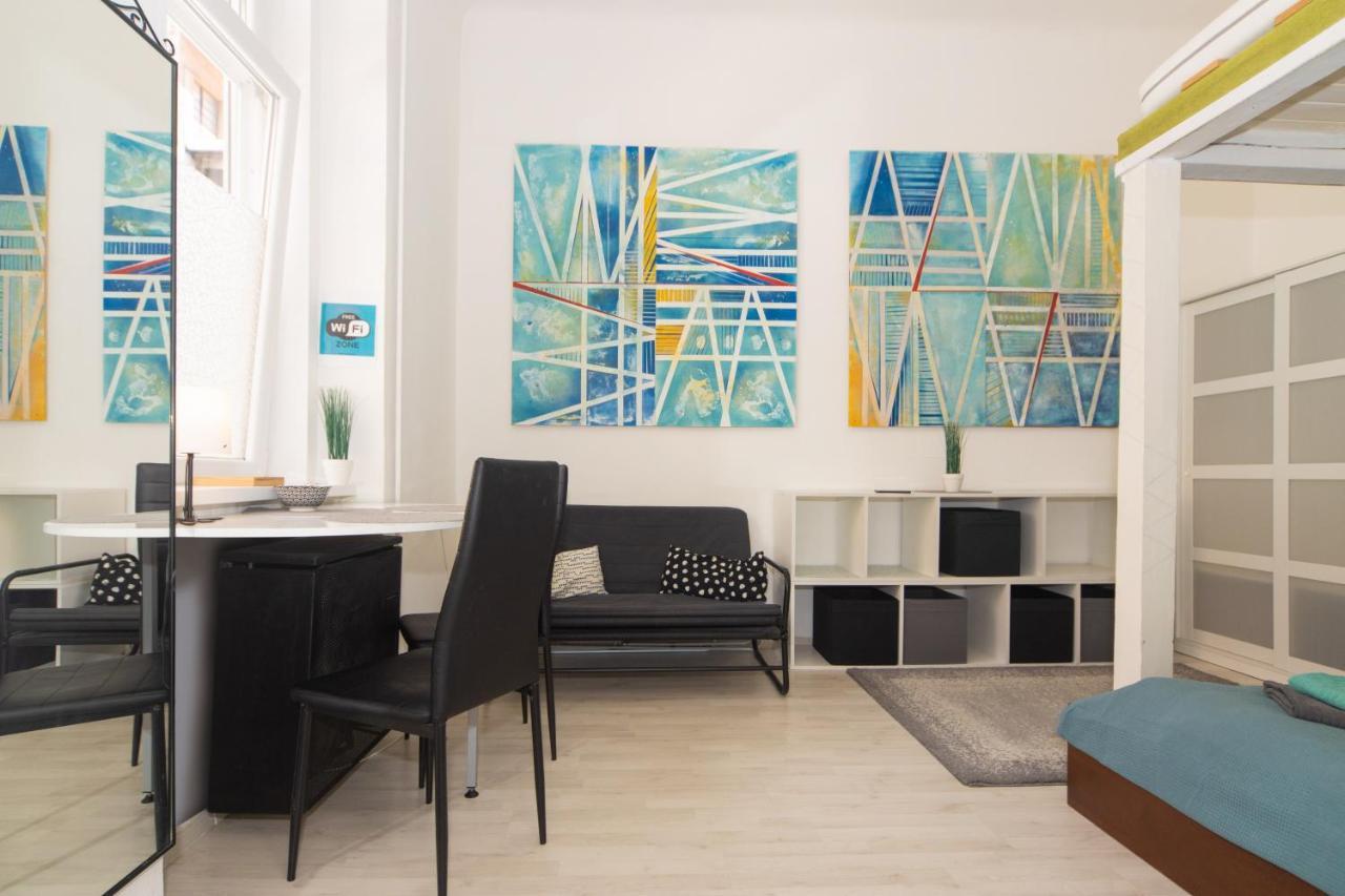 Cosy Studio Apartment With Airconditioner Budapest Bagian luar foto